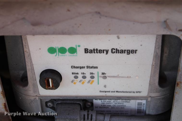 image for item DD5256 2007 Skyjack SJIII 3219 scissor lift