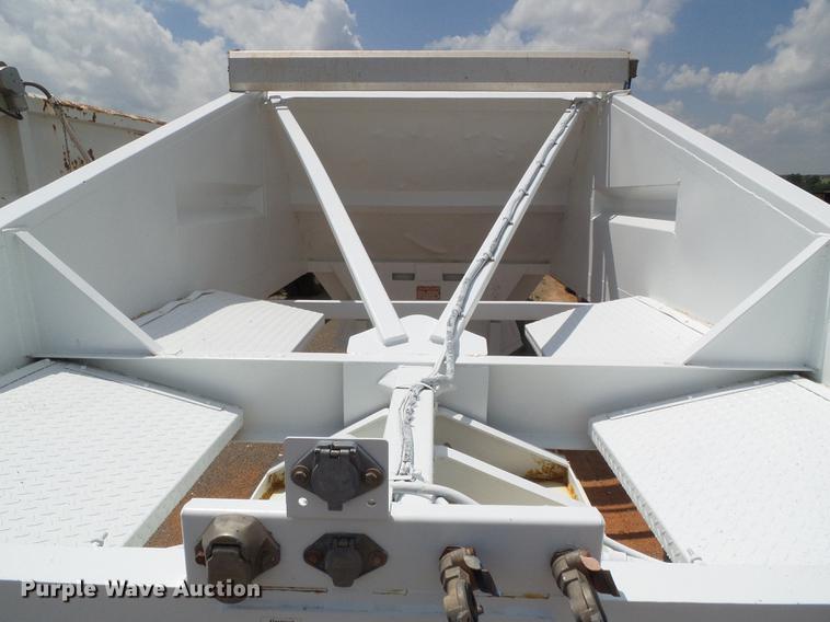 image for item DD5806 2013 Dakota bottom dump trailer