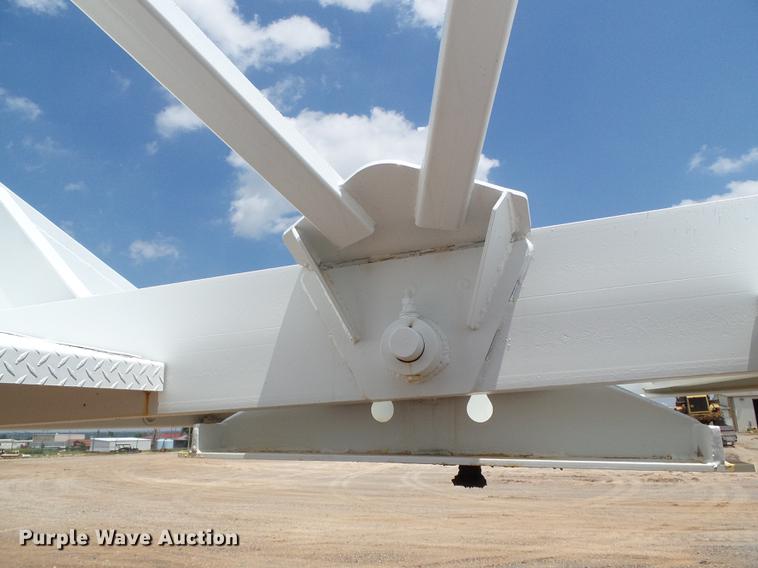 image for item DD5806 2013 Dakota bottom dump trailer