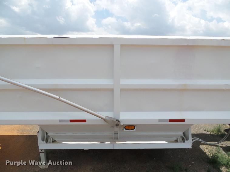 image for item DD5806 2013 Dakota bottom dump trailer