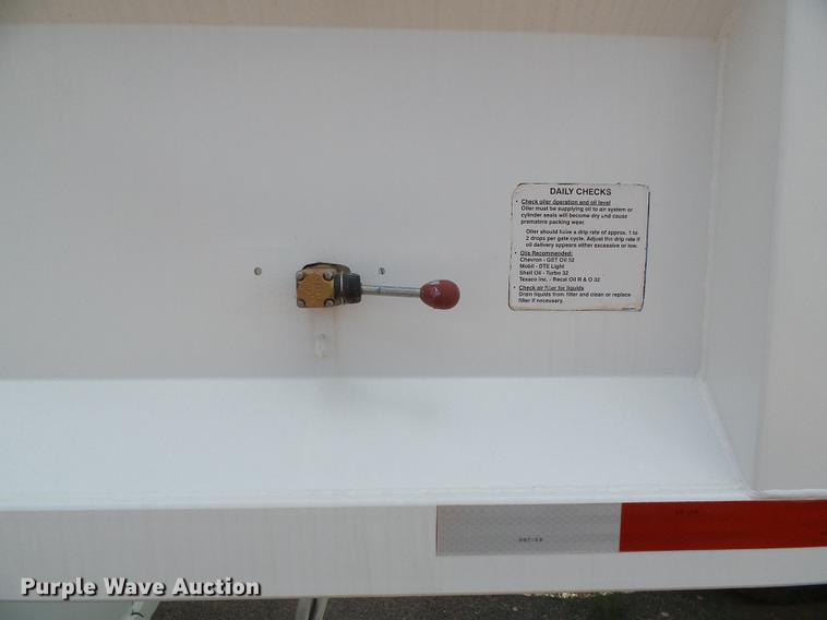 image for item DD5806 2013 Dakota bottom dump trailer