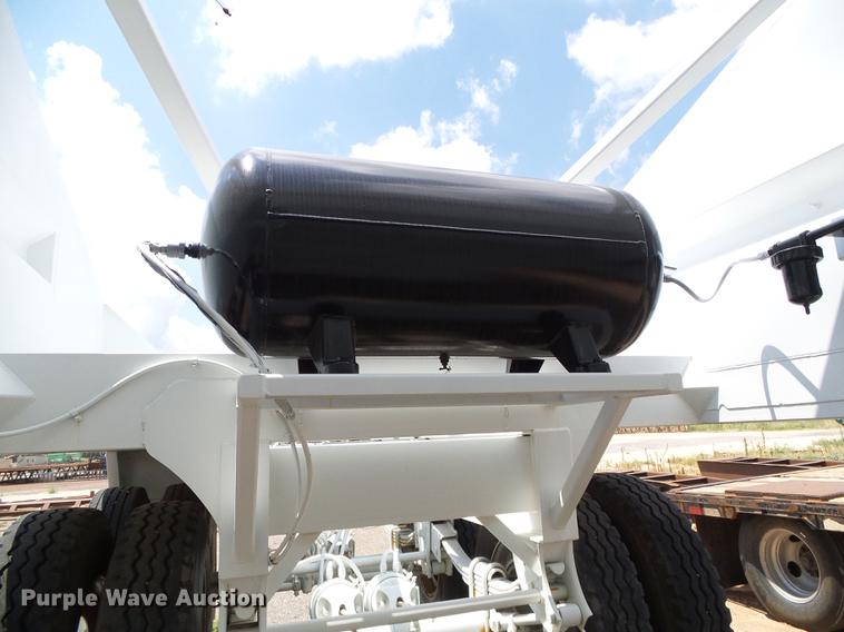 image for item DD5806 2013 Dakota bottom dump trailer