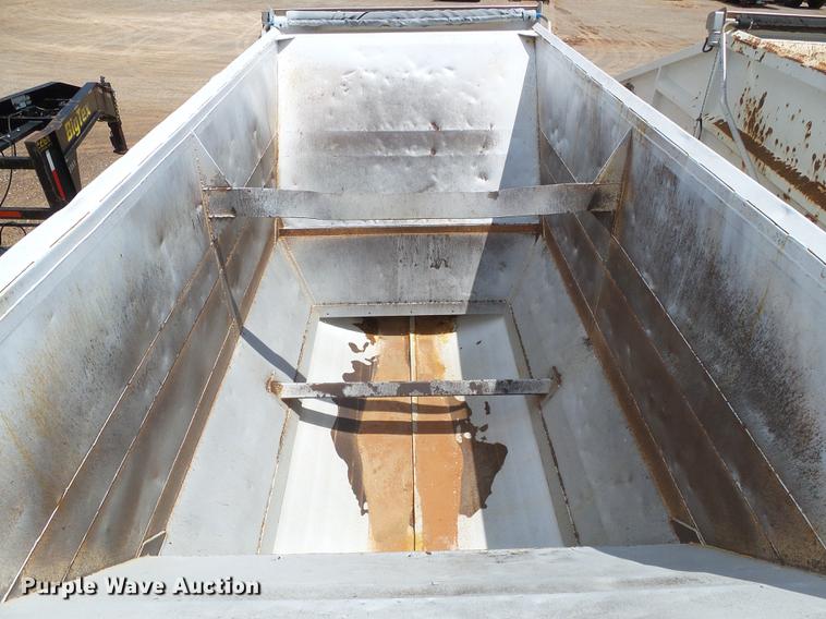 image for item DD5806 2013 Dakota bottom dump trailer
