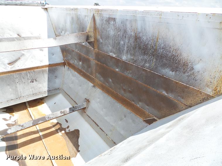 image for item DD5806 2013 Dakota bottom dump trailer