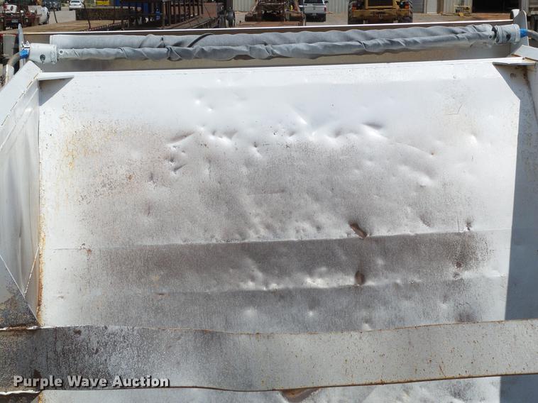 image for item DD5806 2013 Dakota bottom dump trailer