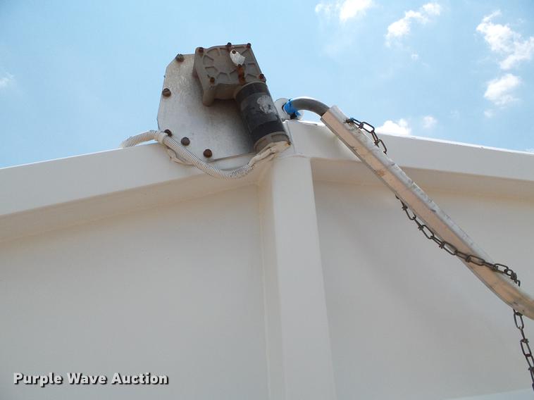 image for item DD5806 2013 Dakota bottom dump trailer