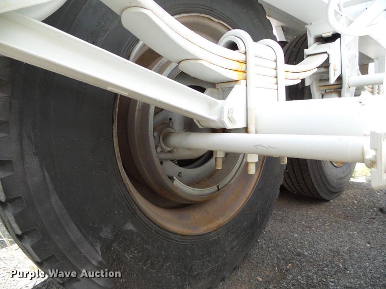 image for item DD5806 2013 Dakota bottom dump trailer