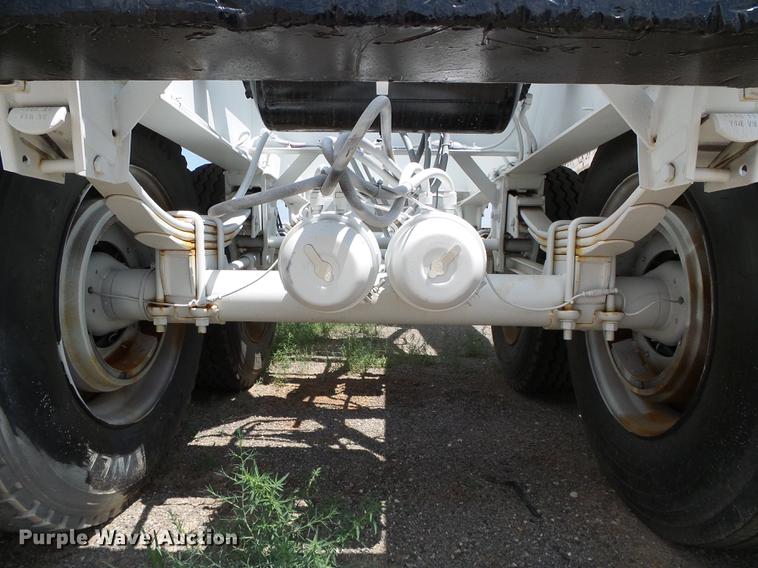 image for item DD5806 2013 Dakota bottom dump trailer