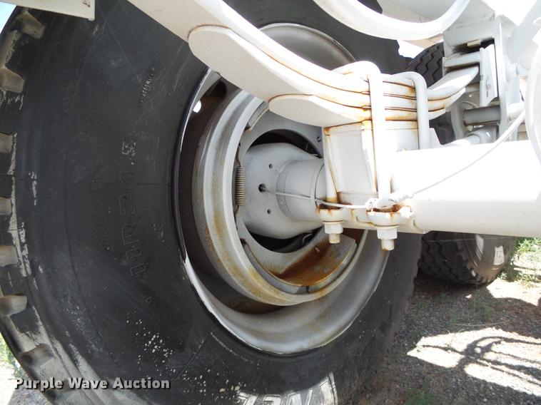 image for item DD5806 2013 Dakota bottom dump trailer