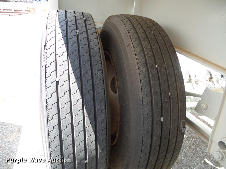 image for item DD5806 2013 Dakota bottom dump trailer