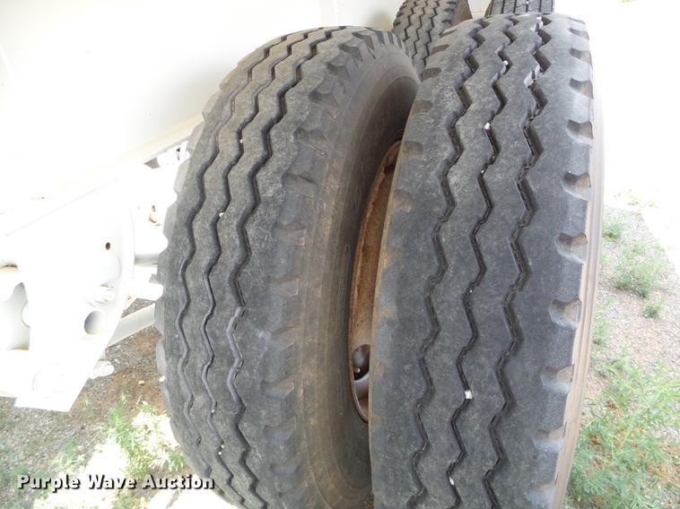 image for item DD5806 2013 Dakota bottom dump trailer