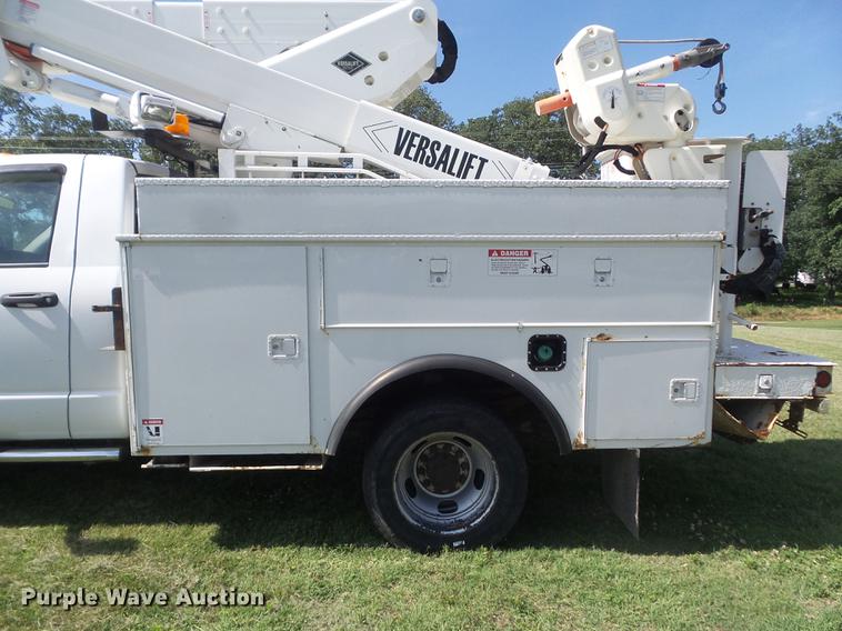 image for item DD7218 2008 Sterling Bullet bucket truck