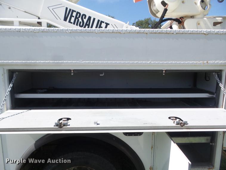 image for item DD7218 2008 Sterling Bullet bucket truck