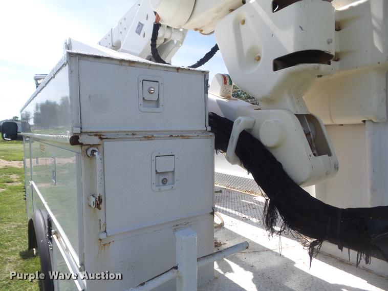 image for item DD7218 2008 Sterling Bullet bucket truck