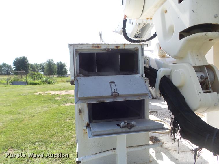 image for item DD7218 2008 Sterling Bullet bucket truck