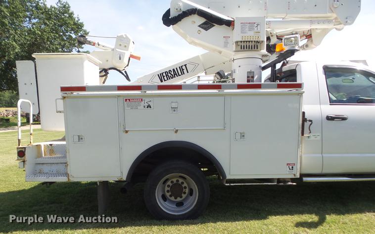 image for item DD7218 2008 Sterling Bullet bucket truck