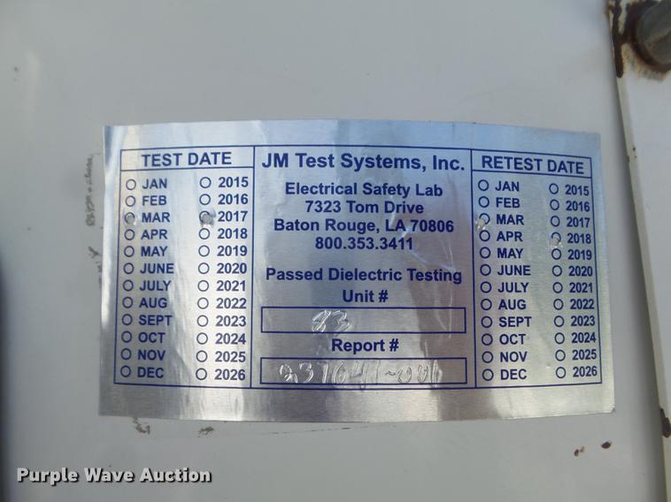 image for item DD7218 2008 Sterling Bullet bucket truck