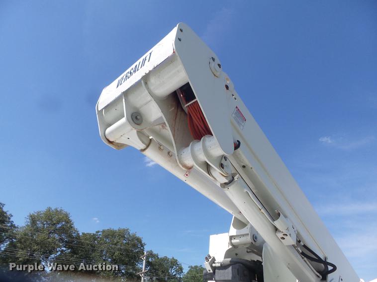 image for item DD7218 2008 Sterling Bullet bucket truck
