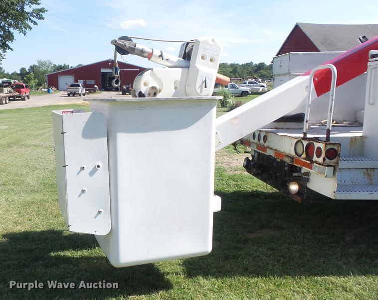 image for item DD7218 2008 Sterling Bullet bucket truck