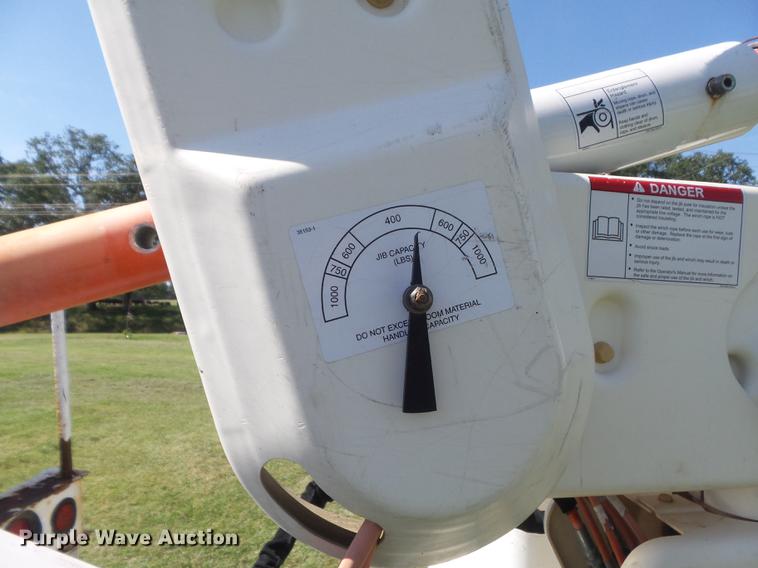 image for item DD7218 2008 Sterling Bullet bucket truck