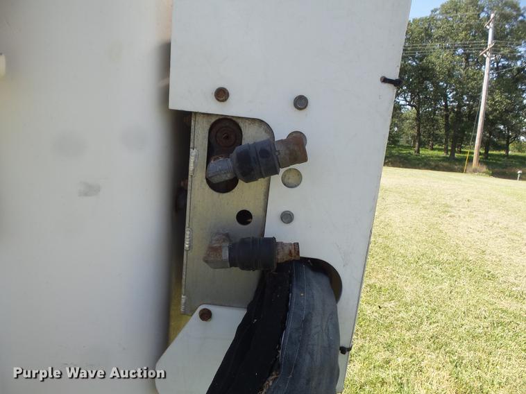 image for item DD7218 2008 Sterling Bullet bucket truck