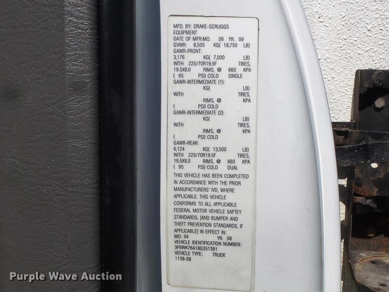 image for item DD7218 2008 Sterling Bullet bucket truck