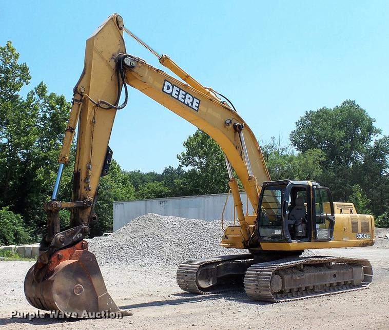 image for item DD7261 2003 John Deere 330C LC excavator