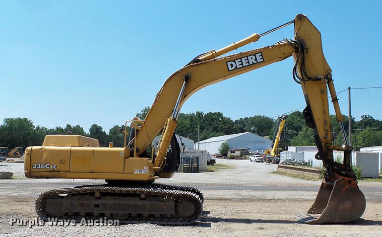 image for item DD7261 2003 John Deere 330C LC excavator