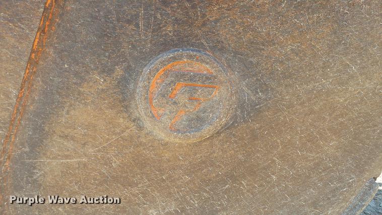 image for item DD7261 2003 John Deere 330C LC excavator