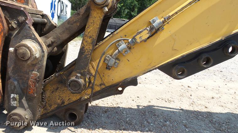 image for item DD7261 2003 John Deere 330C LC excavator