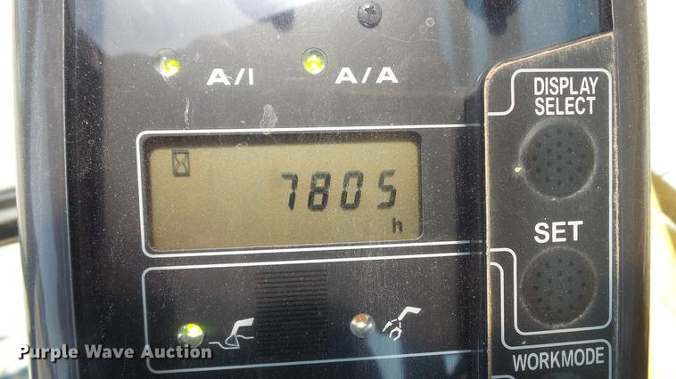 image for item DD7261 2003 John Deere 330C LC excavator