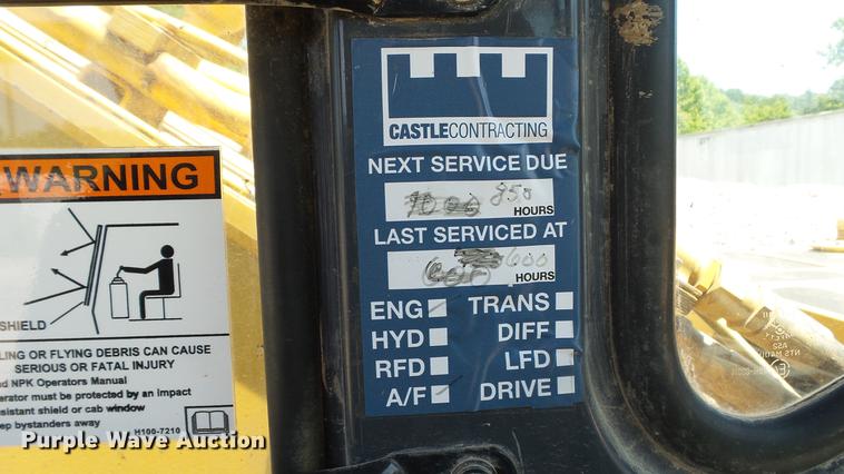 image for item DD7261 2003 John Deere 330C LC excavator