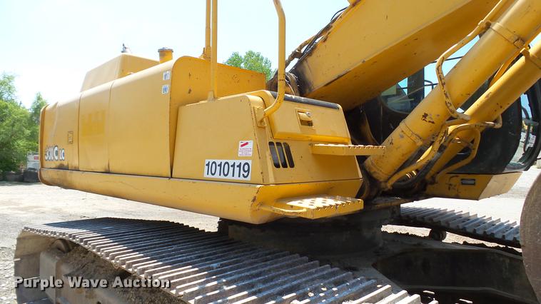 image for item DD7261 2003 John Deere 330C LC excavator