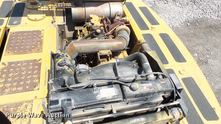 image for item DD7261 2003 John Deere 330C LC excavator