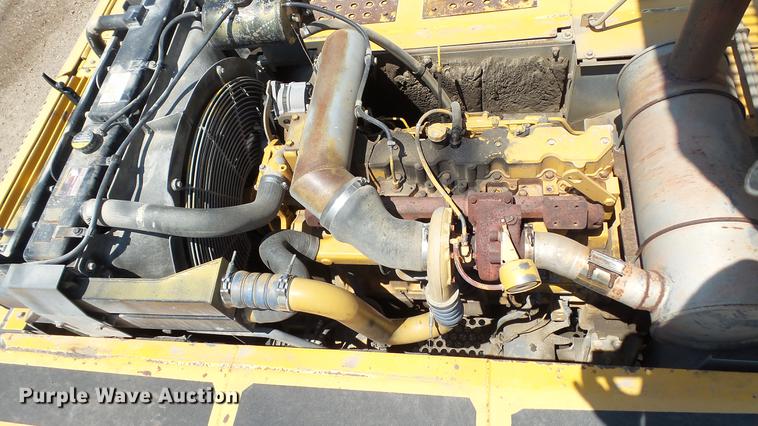 image for item DD7261 2003 John Deere 330C LC excavator