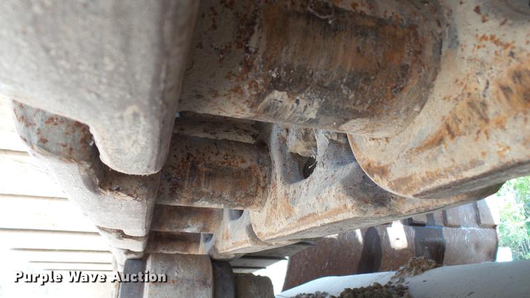 image for item DD7261 2003 John Deere 330C LC excavator