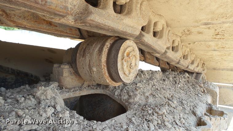 image for item DD7261 2003 John Deere 330C LC excavator