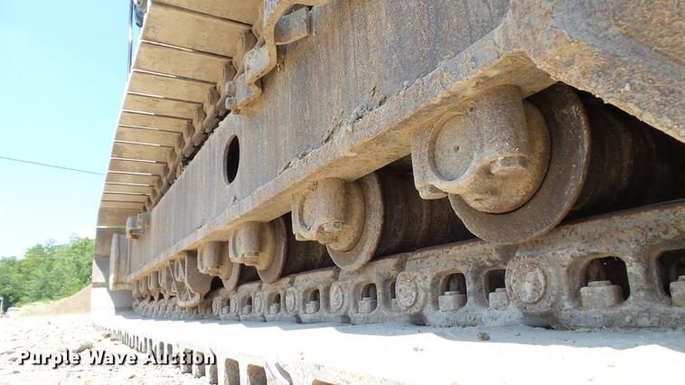 image for item DD7261 2003 John Deere 330C LC excavator