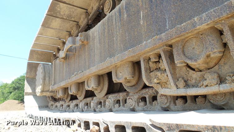 image for item DD7261 2003 John Deere 330C LC excavator