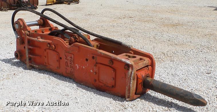 image for item DD7267 NPK E210A hammer
