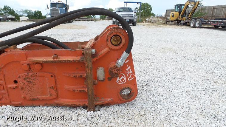 image for item DD7267 NPK E210A hammer