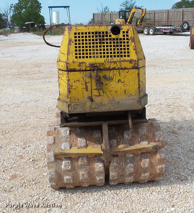 image for item DD7271 1994 Rammax RW1404 trench compactor