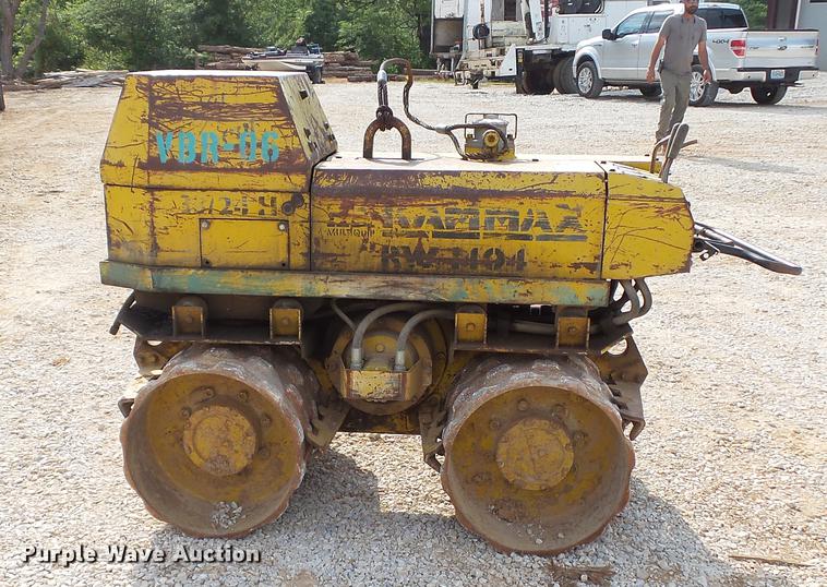 image for item DD7271 1994 Rammax RW1404 trench compactor
