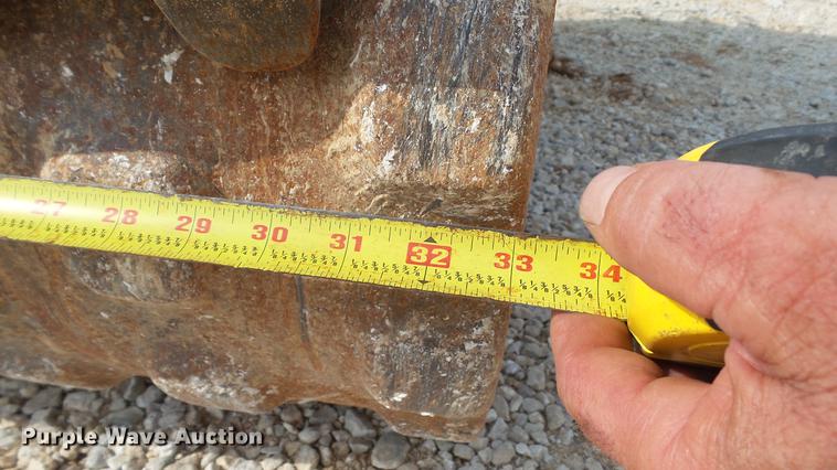 image for item DD7271 1994 Rammax RW1404 trench compactor