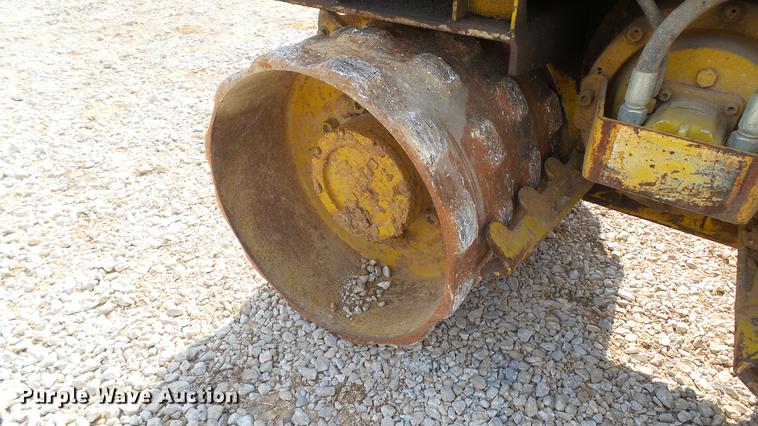image for item DD7271 1994 Rammax RW1404 trench compactor