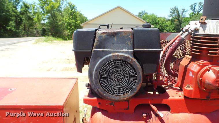 image for item DD7288 2001 Ford F550 Super Duty XLT service truck with crane