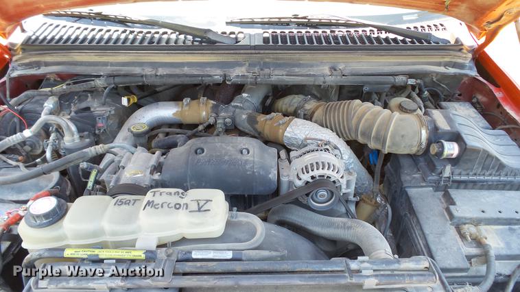 image for item DD7288 2001 Ford F550 Super Duty XLT service truck with crane