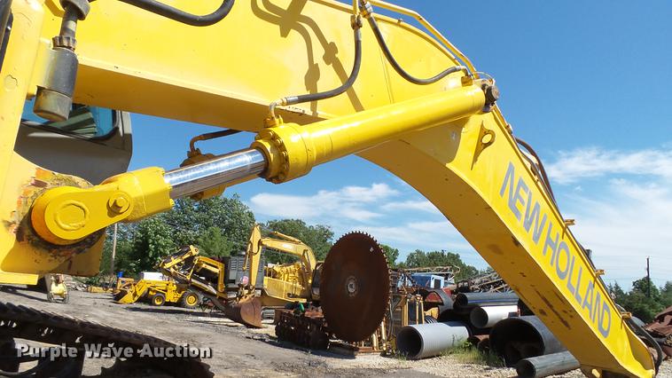 image for item DD7290 1998 New Holland EC600 excavator