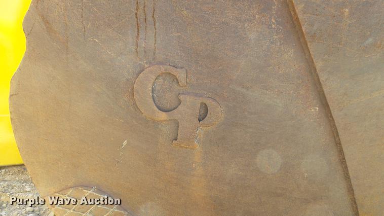 image for item DD7290 1998 New Holland EC600 excavator