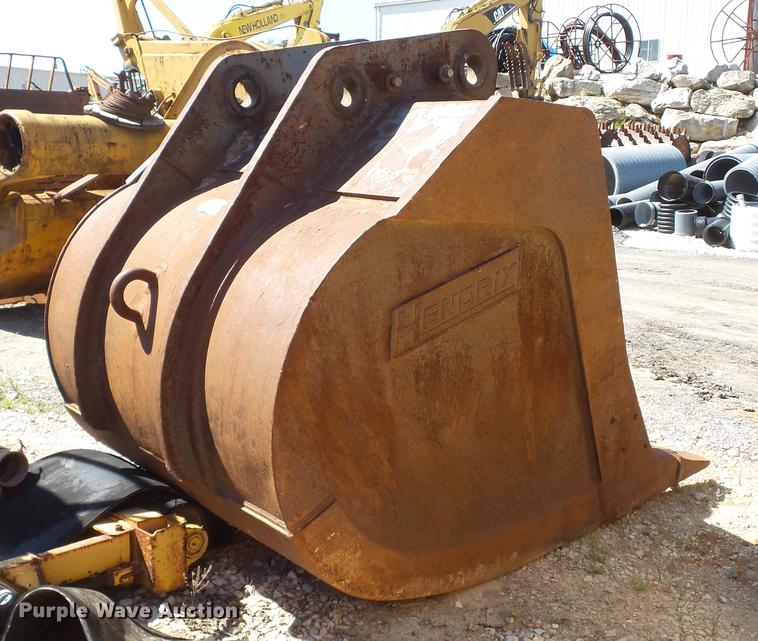 image for item DD7290 1998 New Holland EC600 excavator